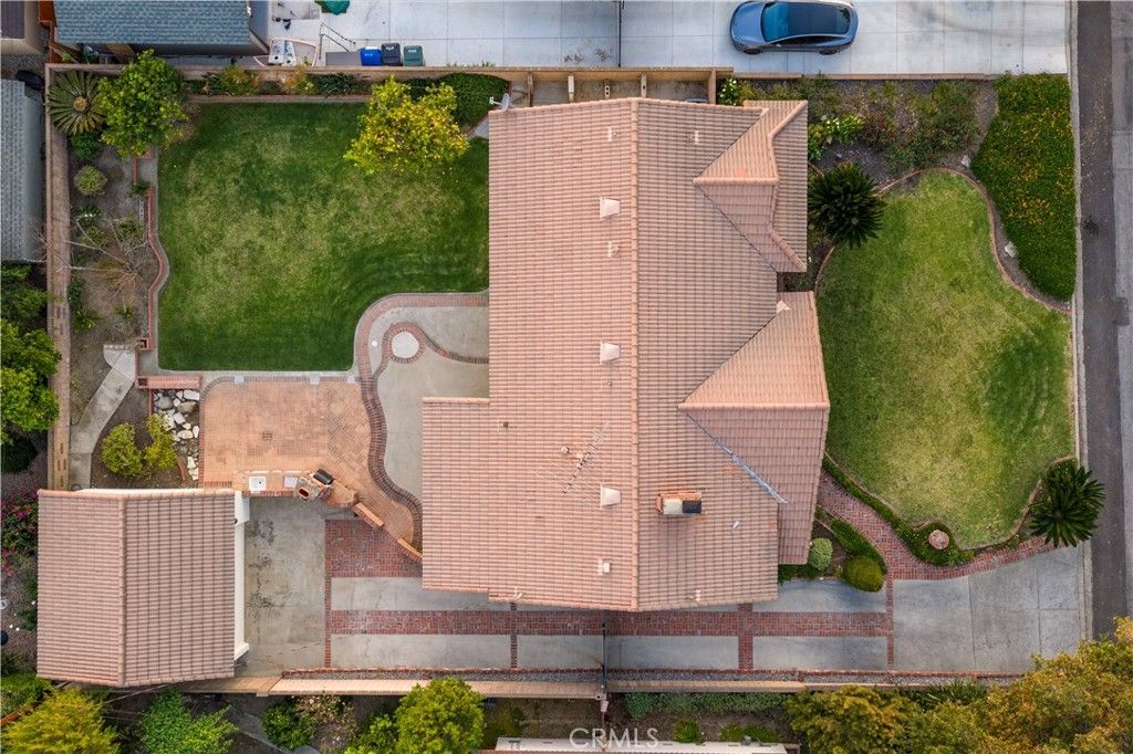 Image 48 of property listing at 1048 E Comstock Avenue, Glendora, CA 91741