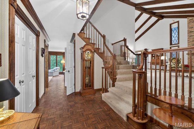 1544 Horseshoe Ridge Road, Chesterfield, MO 63005