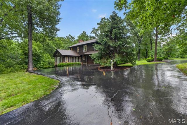 1544 Horseshoe Ridge Road, Chesterfield, MO 63005