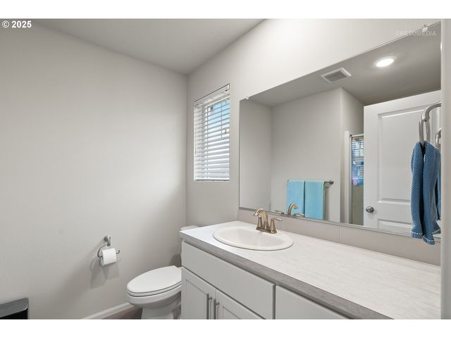 31021 Nw NORTH Ave, North Plains, OR 97133