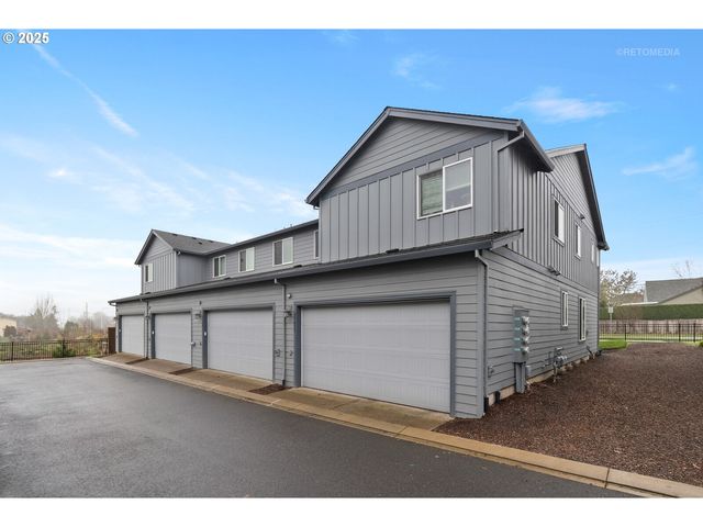 31021 Nw NORTH Ave, North Plains, OR 97133
