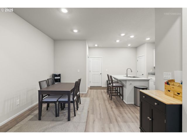 31021 Nw NORTH Ave, North Plains, OR 97133