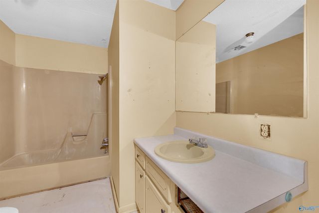 3812 Grand Avenue SW, Fort Payne, AL 35967