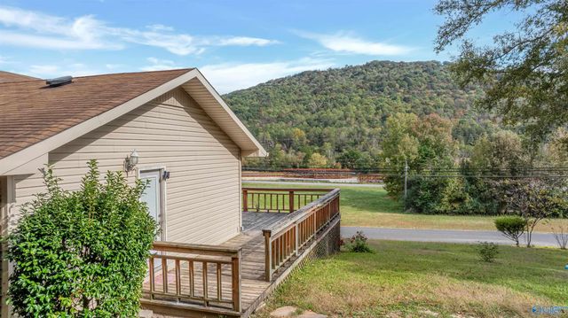 3812 Grand Avenue SW, Fort Payne, AL 35967