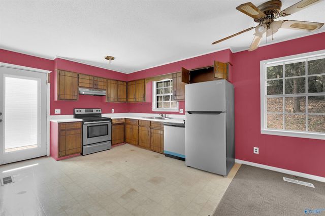 3812 Grand Avenue SW, Fort Payne, AL 35967