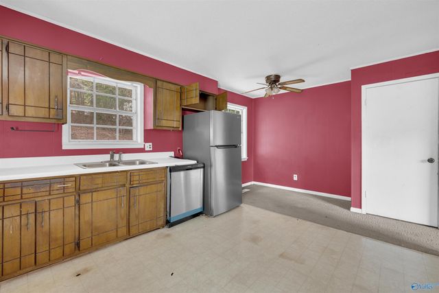 3812 Grand Avenue SW, Fort Payne, AL 35967