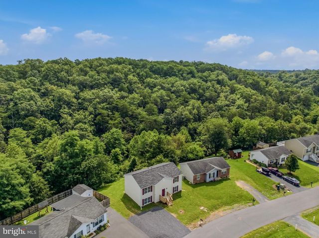 77 EISENHOWER CIR, Inwood, WV 25428