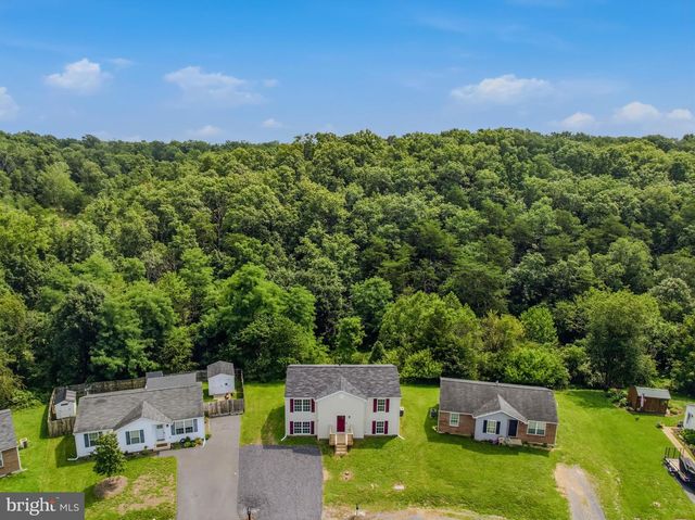77 EISENHOWER CIR, Inwood, WV 25428