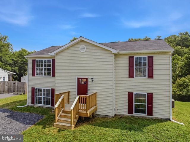 77 EISENHOWER CIR, Inwood, WV 25428
