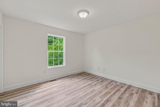 77 EISENHOWER CIR, Inwood, WV 25428