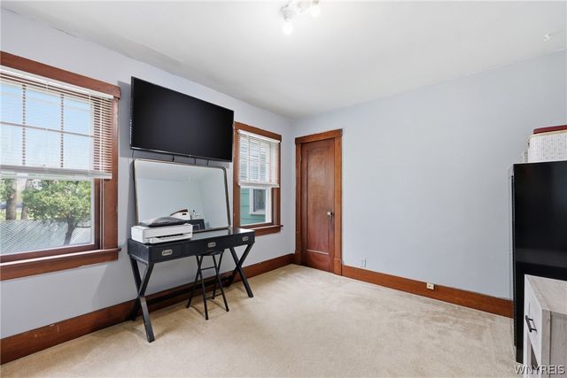 68 East Center Road, West Seneca, NY 14224
