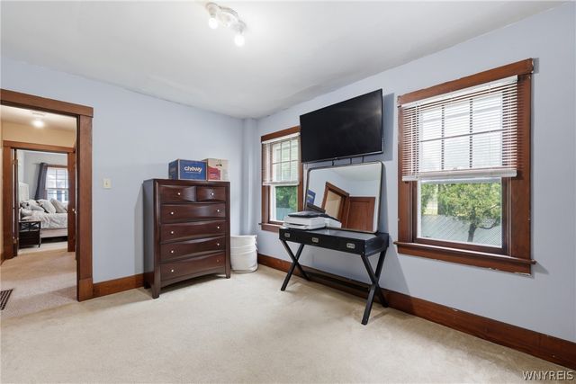 68 East Center Road, West Seneca, NY 14224