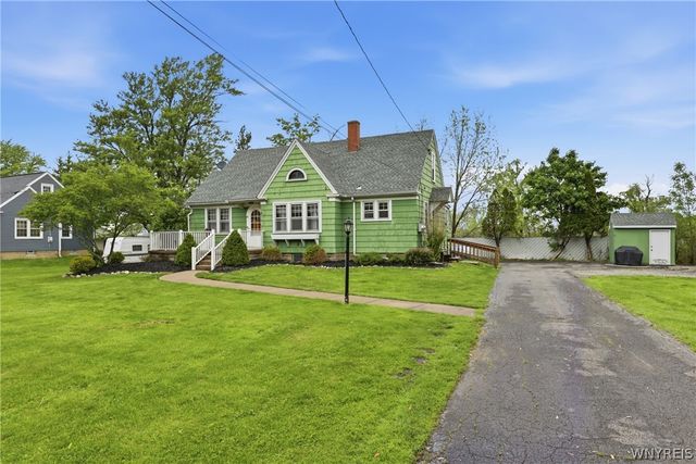 68 East Center Road, West Seneca, NY 14224
