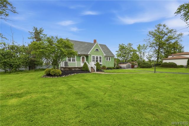 68 East Center Road, West Seneca, NY 14224