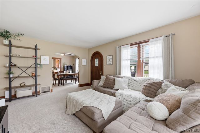 68 East Center Road, West Seneca, NY 14224
