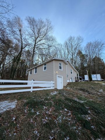 30 Capitol Drive, Newtown, CT 06482