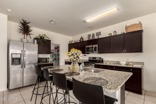 30009 W MONTEREY Drive, Buckeye, AZ 85396