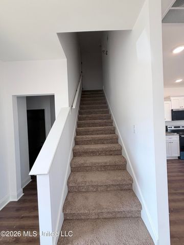 6092 Hickory Point Drive, Walls, MS 38680