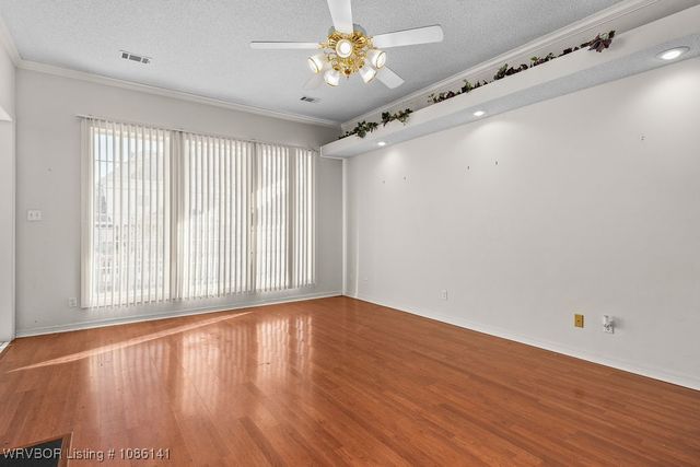 3218 Fairway Drive, Alma, AR 72921