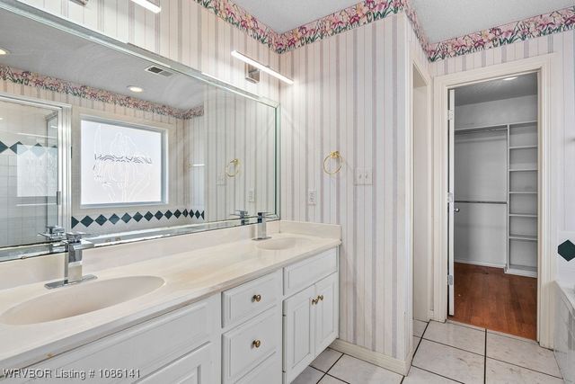 3218 Fairway Drive, Alma, AR 72921