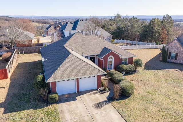 3218 Fairway Drive, Alma, AR 72921