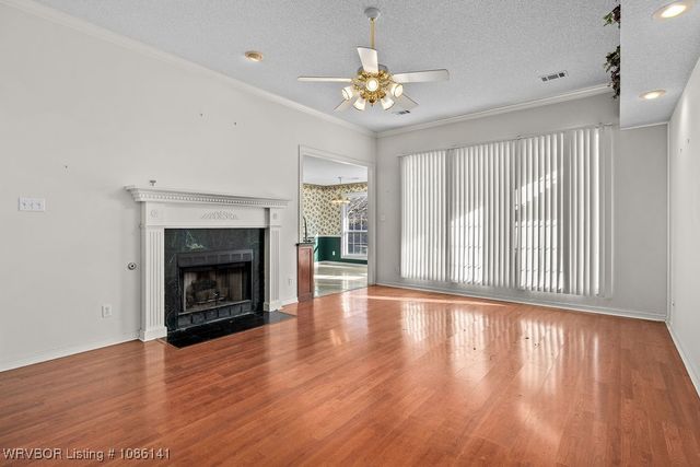 3218 Fairway Drive, Alma, AR 72921