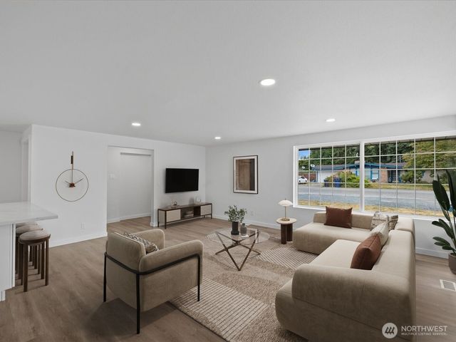 5724 78th Place NE, Marysville, WA 98270