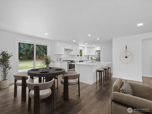 5724 78th Place NE, Marysville, WA 98270