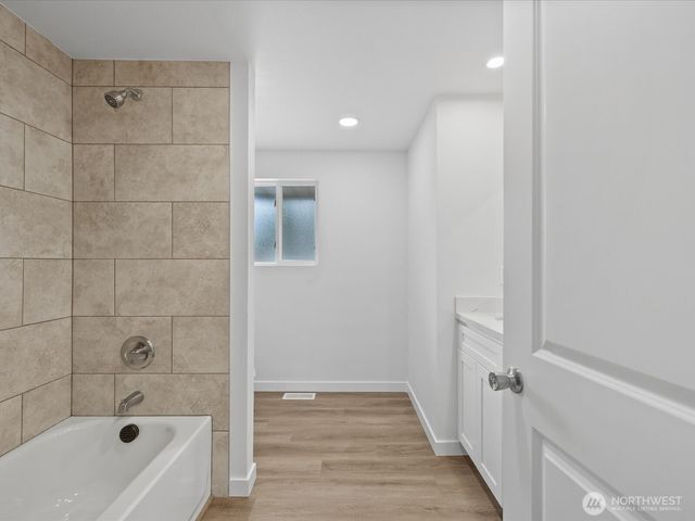 5724 78th Place NE, Marysville, WA 98270