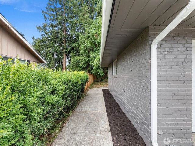 5724 78th Place NE, Marysville, WA 98270