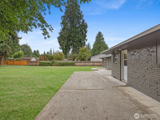 5724 78th Place NE, Marysville, WA 98270