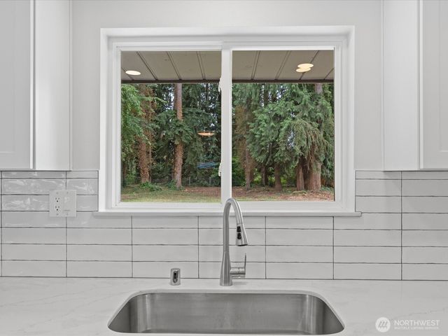 5724 78th Place NE, Marysville, WA 98270