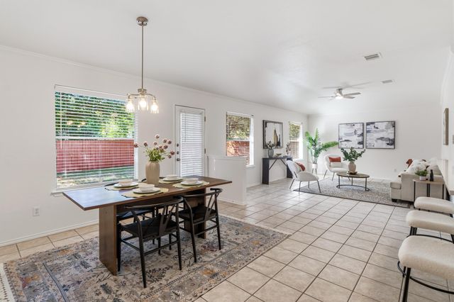 2502 Vernell WAY, Round Rock, TX 78664