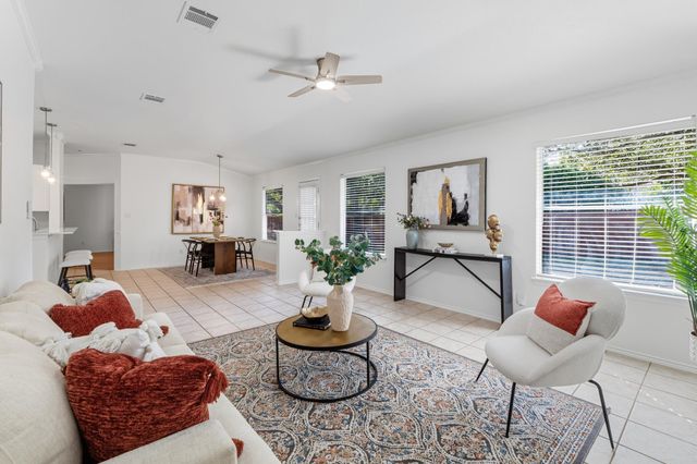2502 Vernell WAY, Round Rock, TX 78664