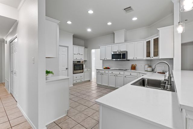 2502 Vernell WAY, Round Rock, TX 78664