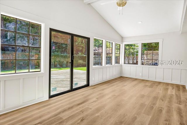 20 Kings Ct, Hilton Head Island, SC 29926