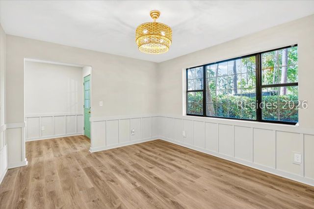 20 Kings Ct, Hilton Head Island, SC 29926