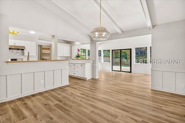 20 Kings Ct, Hilton Head Island, SC 29926