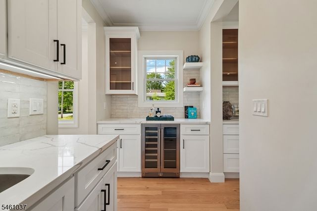 126 Hickson Dr, New Providence Boro, NJ 07974