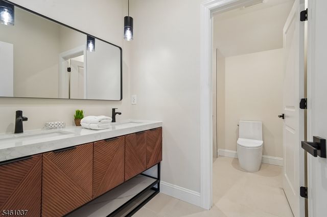 126 Hickson Dr, New Providence Boro, NJ 07974