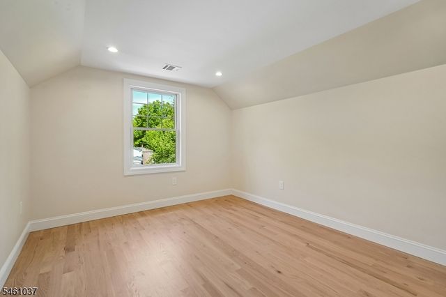 126 Hickson Dr, New Providence Boro, NJ 07974