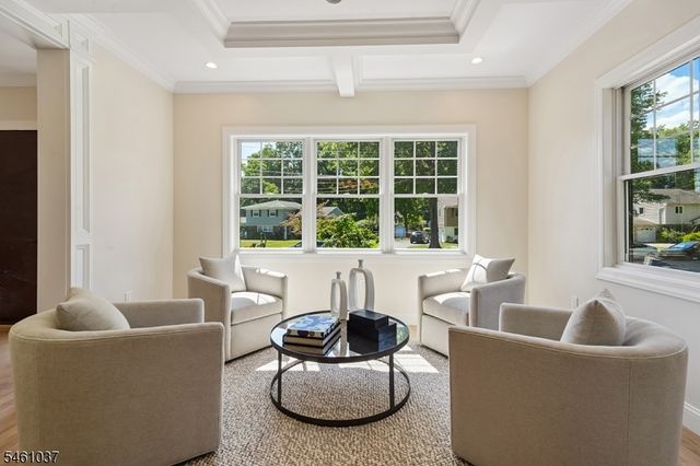 126 Hickson Dr, New Providence Boro, NJ 07974