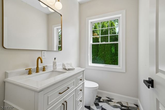 126 Hickson Dr, New Providence Boro, NJ 07974