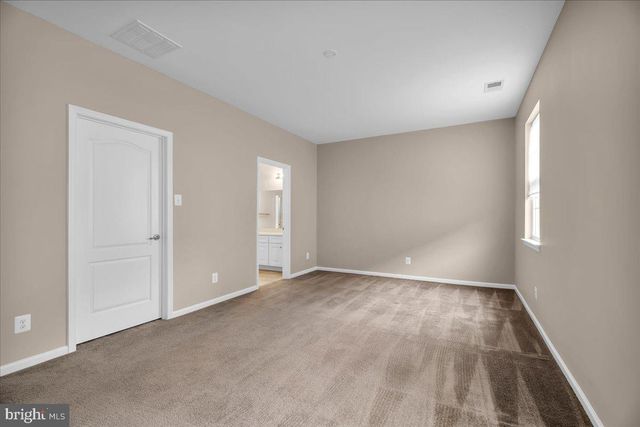 6 GROFF ST, Clayton, NJ 08312