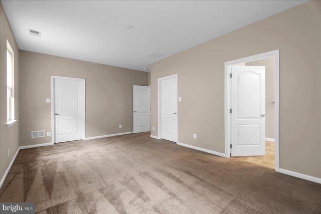 6 GROFF ST, Clayton, NJ 08312