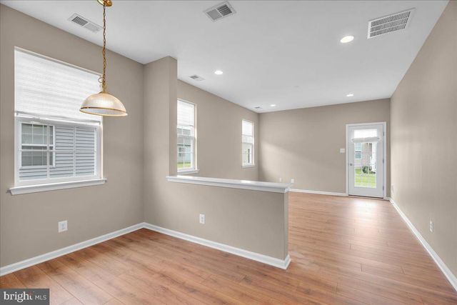 6 GROFF ST, Clayton, NJ 08312