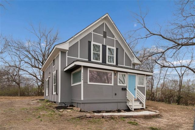 6024 Elmwood Avenue, Kansas City, MO 64130