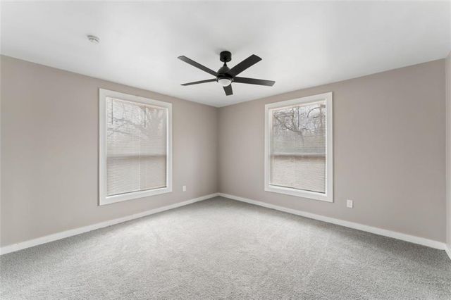 6024 Elmwood Avenue, Kansas City, MO 64130