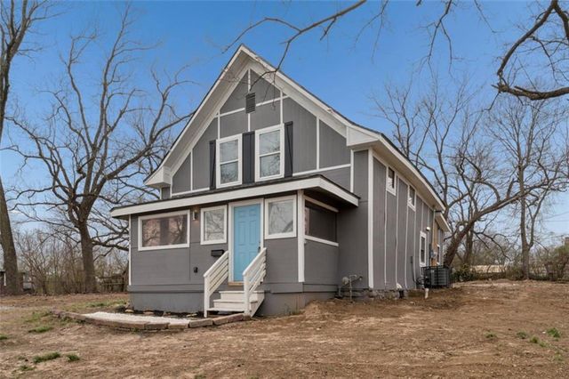 6024 Elmwood Avenue, Kansas City, MO 64130