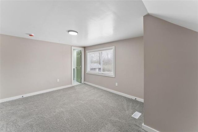 6024 Elmwood Avenue, Kansas City, MO 64130